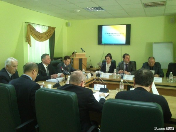 Революціонери вперше «засіли» у виконкомі Луцькради. ФОТО