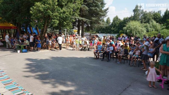 З танцями та музикою: як у Липлянах, Рокинях та Прилуцькому святкували День села. ФОТО