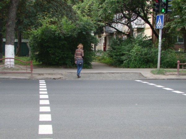 Лучани скаржаться на безгосподарність «дорожників»