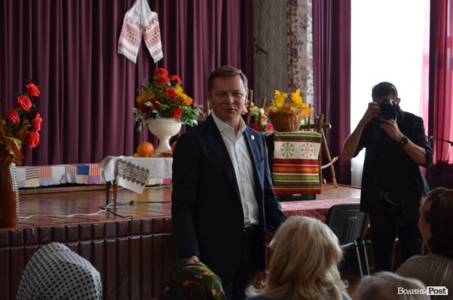 «Ми витрусимо з держави гроші для пенсіонерів та ветеранів», – Олег Ляшко у Луцьку*