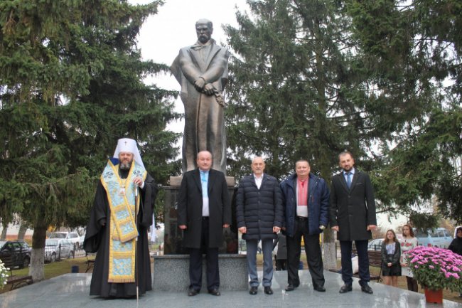 У селі під Луцьком відкрили пам'ятник Тарасу Шевченку