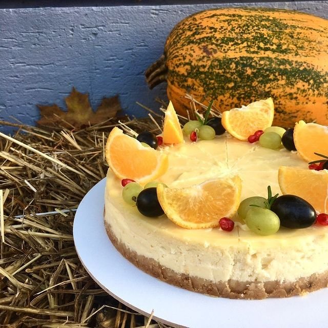 Тістечка у формі плиток шоколаду і трайфл у стаканчиках: волинянки розпочали «солодкий» бізнес у розпал карантину 