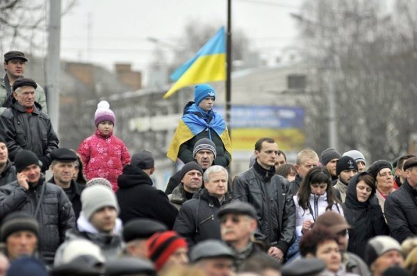 Антивоєнне віче в Луцьку: обличчя майдану. ФОТО