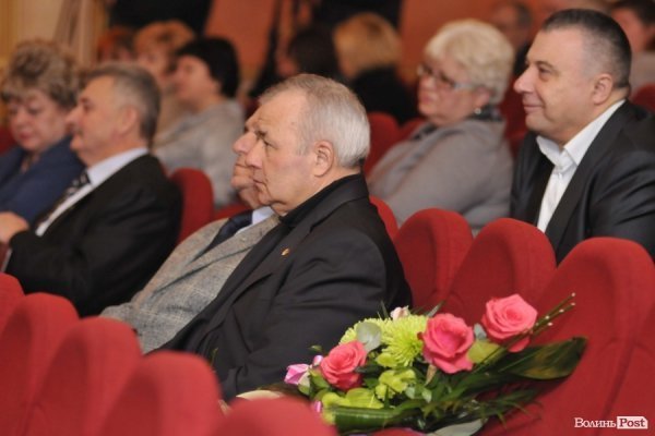 У Луцьку нагороджували працівників телебачення, радіо і зв’язку. ФОТО