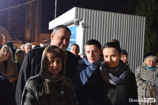 Великодня ніч у центрі Луцька. ФОТО