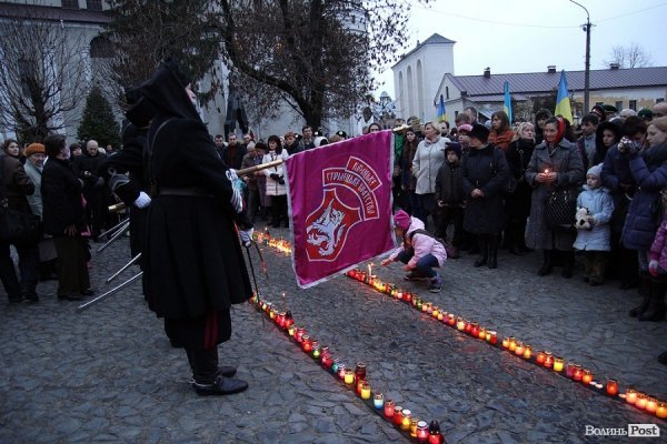 Як Луцьк вшановував жертв Голодомору. ФОТО