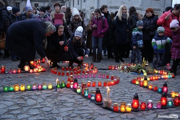 Як Луцьк вшановував жертв Голодомору. ФОТО
