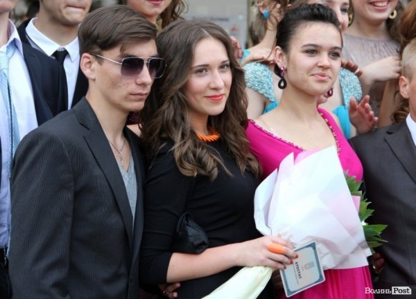 Луцьк відгуляв шкільні випускні. ФОТО