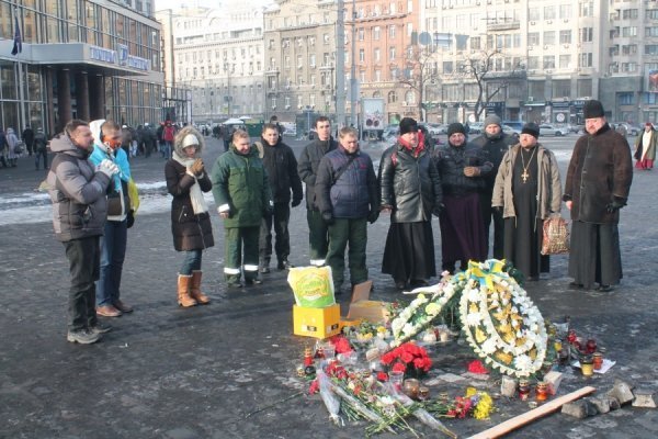 Волинські священики побували на Євромайдані. ФОТО