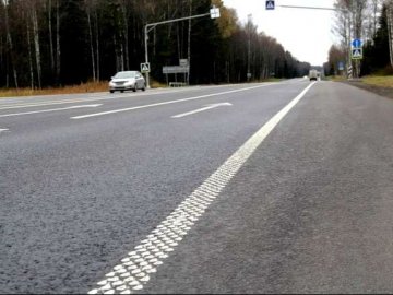 Траси в Україні оснастять шумовою дорожньою розміткою