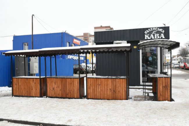 У Луцьку встановили нові ятки для вуличної торгівлі. АДРЕСИ