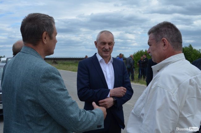 Замість ям – новенький асфальт: на волинській дорозі відремонтують кільце