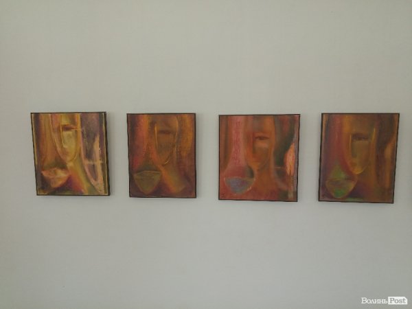 Відкриття весняного арт - салону в Луцьку