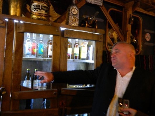 Відкрився перший в Україні  музей самогону. ФОТО