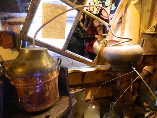 Відкрився перший в Україні  музей самогону. ФОТО