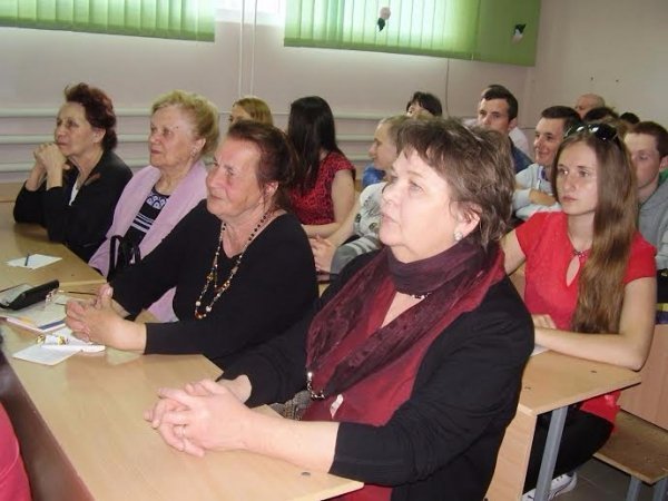 В Академії рекреаційних технологій і права відбулася зустріч з відомим дисидентом. ФОТО