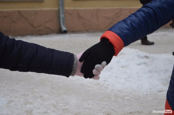 Ланцюг єднання в Луцьку. ФОТО