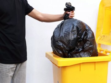 Чому сьогодні варто почати лікувати грижу і не можна виносити сміття: прикмети 4 лютого