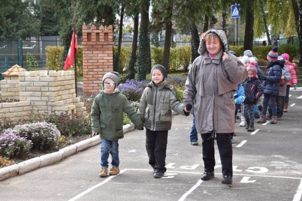 У Луцьку в дитсадку №26 звели міні-замок. ФОТО