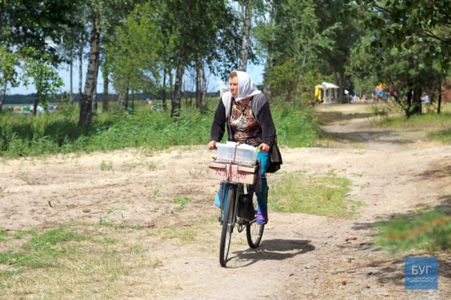 Обмілілий Світязь та дорогі пончики: чим зустрічає туристів урочище Гряда. ФОТО