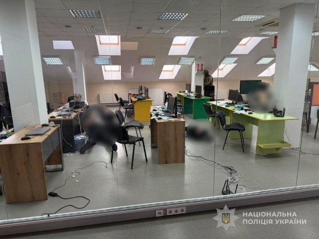 На Волині викрили шахрайський кол-центр. ДЕТАЛІ