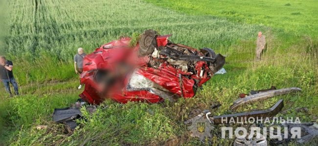 На Рівненщині зіткнулися фура і три легковики: четверо загиблих. ФОТО