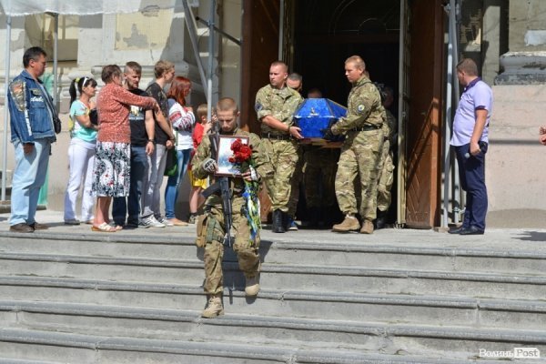 У Луцьку прощалися з загиблим бійцем «Азову». ФОТО. ВІДЕО