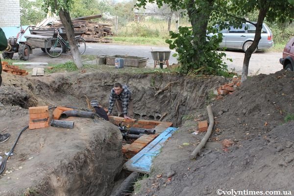 Під Луцьком будують дитсадок і знищують історію