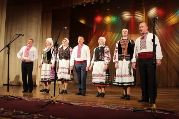 З пошаною і турботою вітали тих, хто мудрий літами. ФОТО