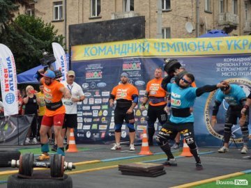 На День Незалежності у Луцьку змагатимуться стронгмени. ФОТО