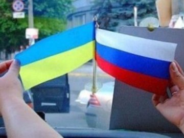 Російська мова стане державною найближчим часом, – Янукович