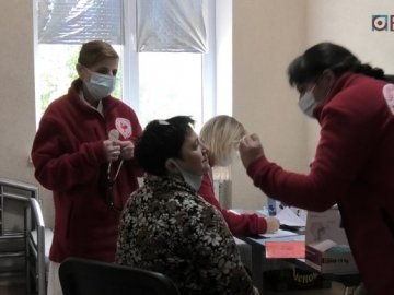Підмінюють ФАПи у віддалених селах: як на Волині працюють медичні бригади Червоного Хреста