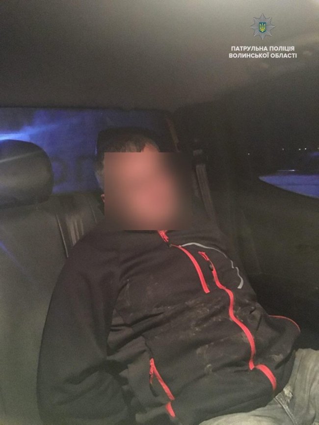 Нетверезі й агресивні: у Луцьку патрульні затримали двох п’яних водіїв