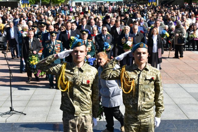 У Луцьку відзначили День перемоги над нацизмом. ФОТО