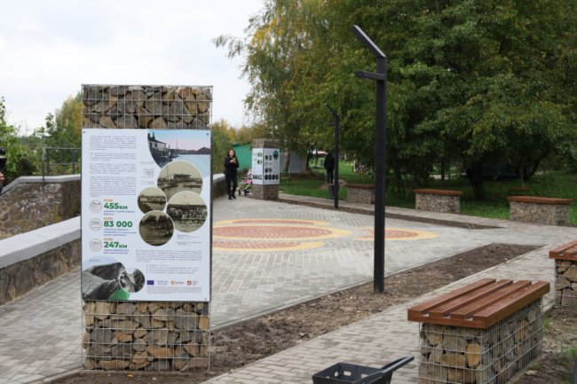 У Луцьку облаштували новий сквер та інформаційний причал. ФОТО