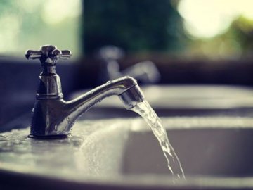 Через ремонт проспекту Волі частина лучан залишиться без води