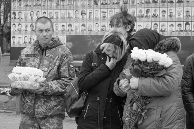 Лучани провели в останню дорогу загиблого Героя Богдана Буська