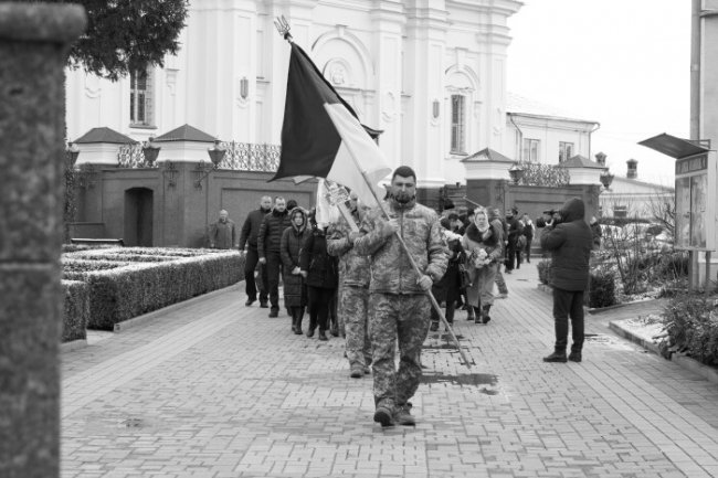 Лучани провели в останню дорогу загиблого Героя Богдана Буська