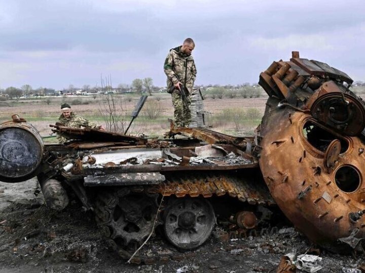 За минулу добу українські воїни знищили понад 1500 окупантів, 77 артсистем, літак та іншу військову техніку