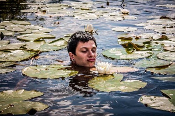 Царівна-жаба. о.Озеряни, Волинська область Червень, 2009 Автор: Тетяна Зубрик 