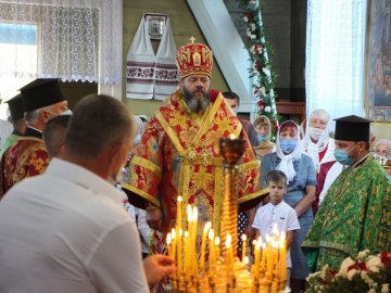 У селі на Волині владика Михаїл вперше відправив святкову службу. ФОТО