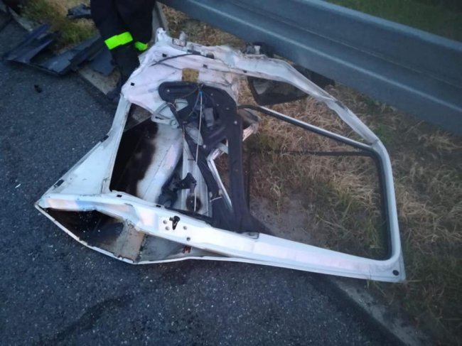 Жахлива аварія з українцями в Польщі: загинула 16-річна дівчина, троє – у лікарні. ФОТО