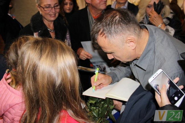 У Луцьку відкрили виставку картин Миколи Журавля. ФОТО