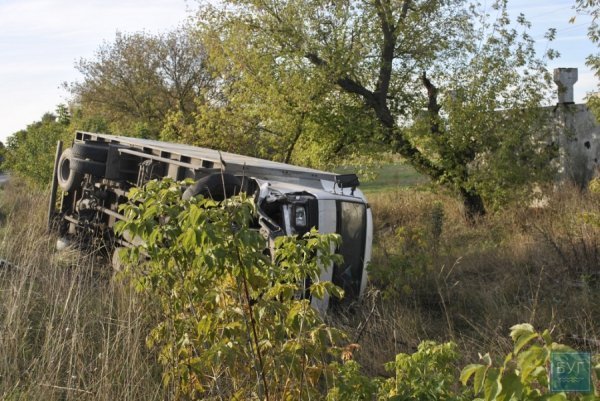 На Волині зіткнулися «Ауді», вантажівка та автобус. ФОТО