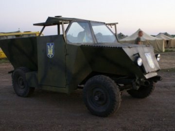 Українським військовим подарували саморобний броньовик . ФОТО