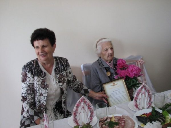 Столітня лучанка збирає гриби, співає пісні і не ходить до лікарів