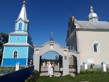 Церковні баталії в Четвертні: «кримінал» за побиття пенсіонерів поліцейські закрили, вкрадену ікону не знайшли