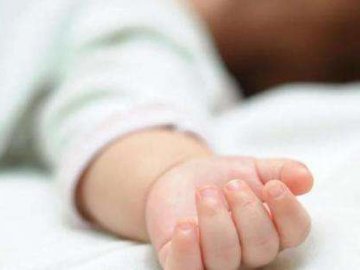 Вилив на себе гарячий суп: у якому стані 10-місячний малюк з Волині, який отримав опіки тіла