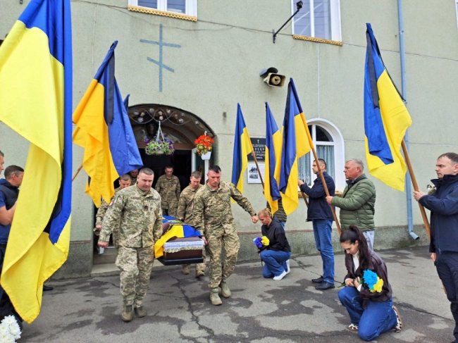 На Волині попрощалися з Героєм Дмитром Бештою