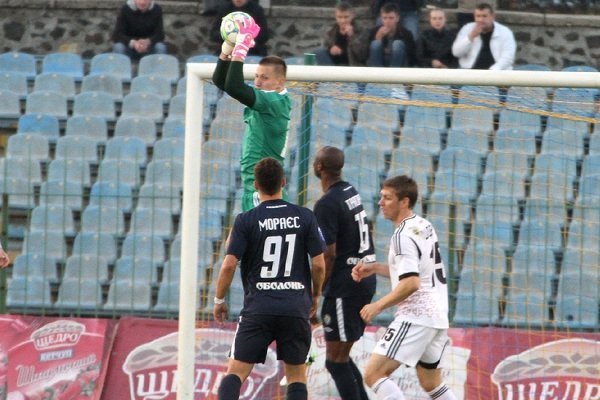 Матч «Волинь»-«Металург» закінчився нічиєю. ФОТО